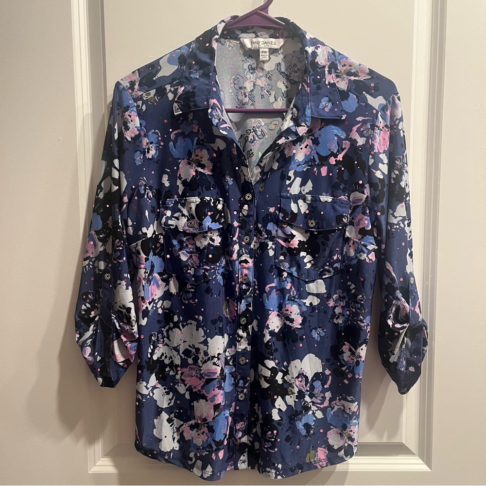 Emily Daniels Blouse Women’s Button Up 3/4 Sleeve Stretch Purple Blue Purple